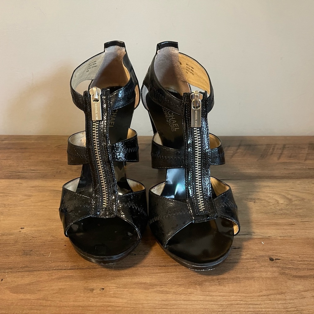 Michael Kors black sandal “crinkled” heels with gold zipper